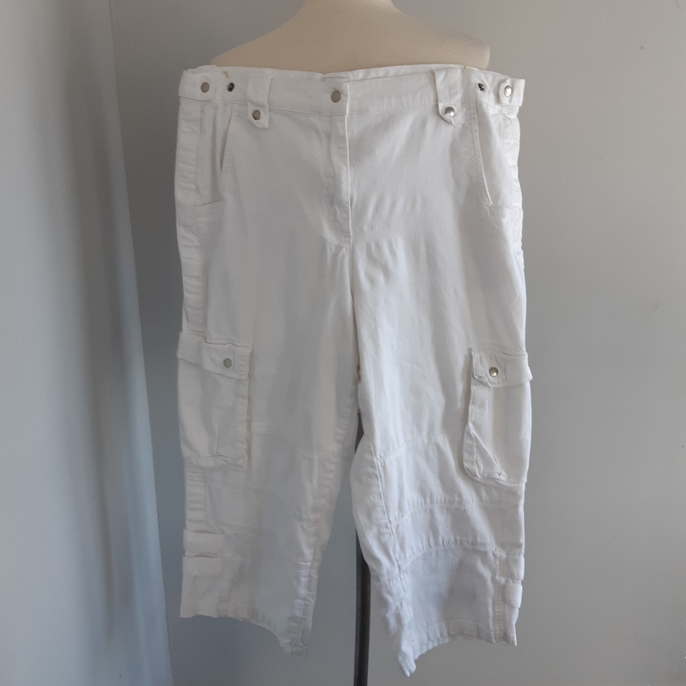 Together women's stretch Cropped pants Size 16